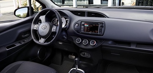 2017 Toyota Yaris Hatchback Interior Dashboard