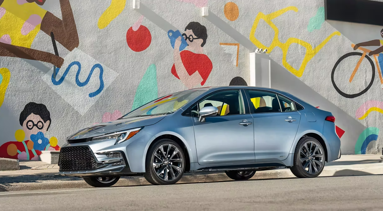 The 2024 Toyota Corolla combines stunning design, funtodrive