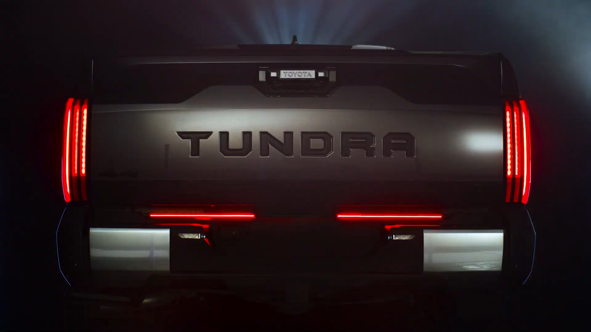 New Toyota Tundra LED Tailgate Light Bar